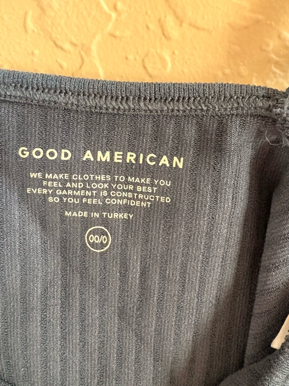 Good American Navy Ribbed Cropped Tank - Picture 5 of 6